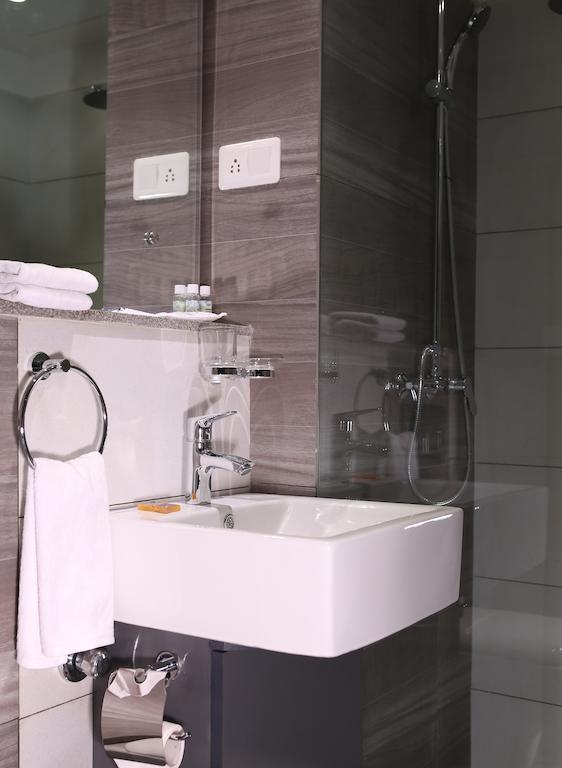 Amaya Hotel Bareilly Ruang foto