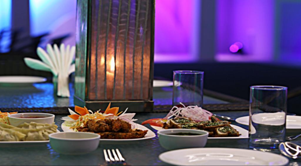 Amaya Hotel Bareilly Bagian luar foto