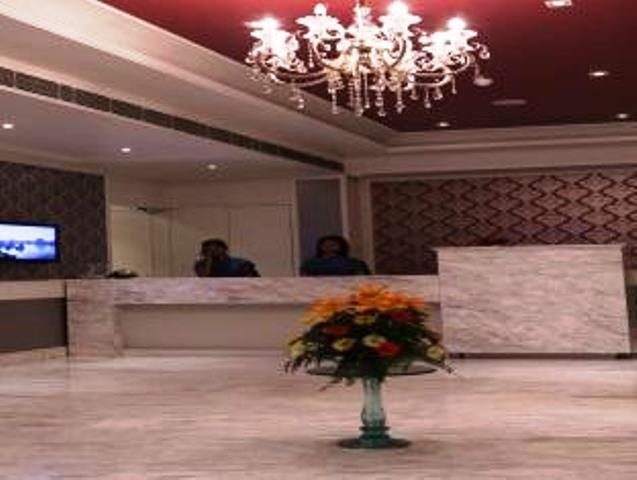 Amaya Hotel Bareilly Bagian luar foto